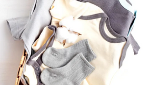 What Kinds Of Clothes Do Newborns Need?