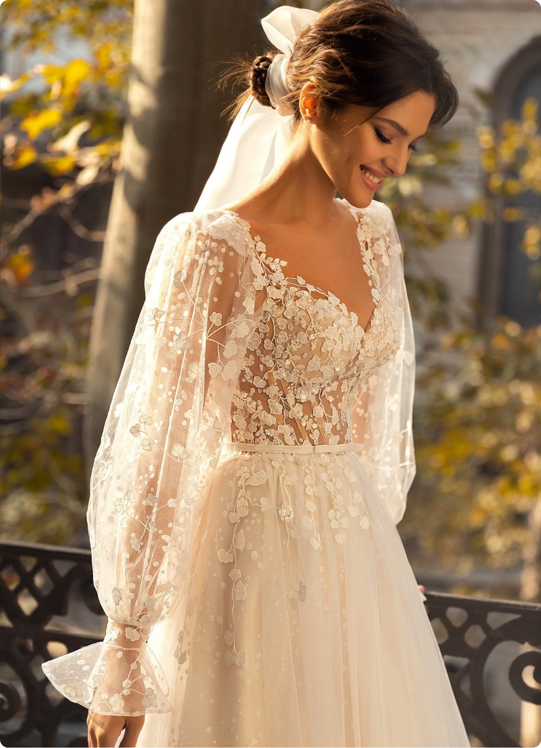 Dazzling Strapless Ball-Skirt Taffeta Wedding Gown