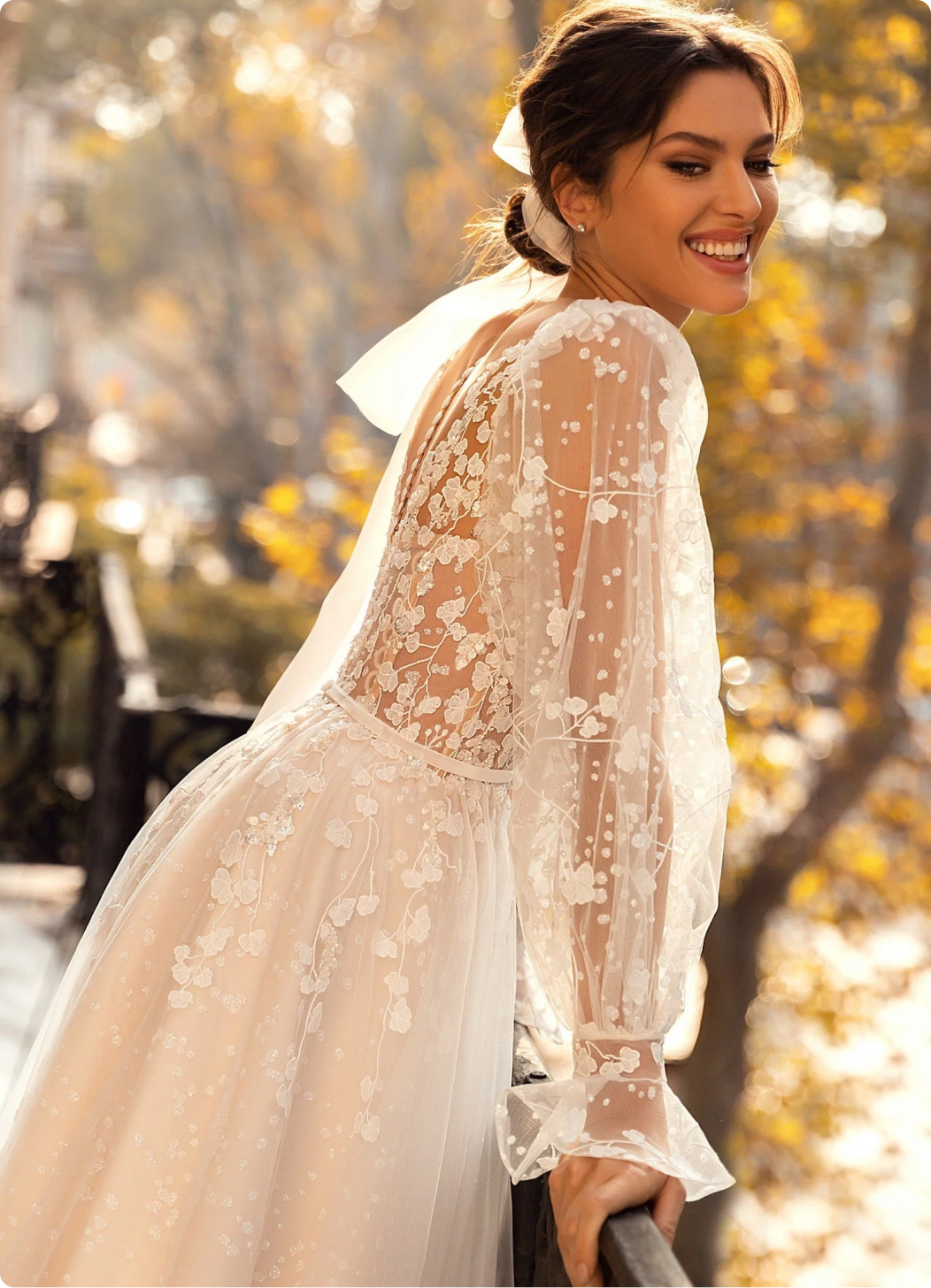 Dazzling Strapless Ball-Skirt Taffeta Wedding Gown